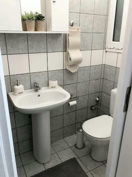 As Acropolis Studio Apartment Athens Ngoại thất bức ảnh